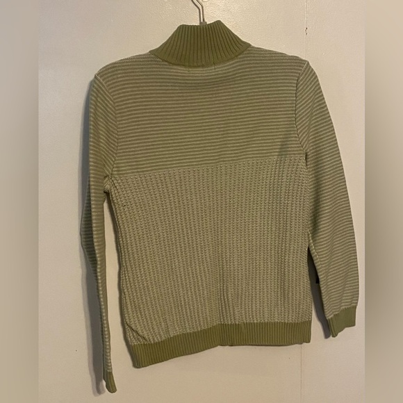 Women’s Liz Claiborne Quater Zip sweater. Medium - Picture 2 of 5